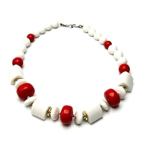 Vintage Red & White Mod Geometric Lucite Necklace & Earring Set — 1960s — EUC - Picture 7 of 11